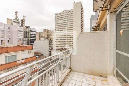 Sala - Quarto - Sacada de kitnet/studio à venda com 1 quarto, 31m² em Centro Histórico, Porto Alegre