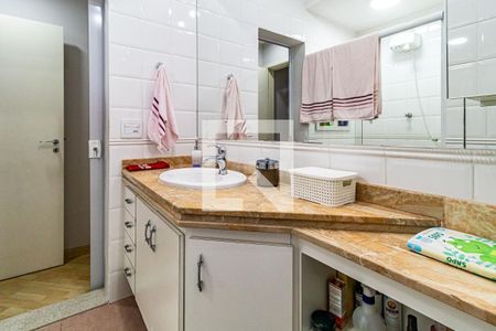 Casa à venda com 100m², 2 quartos e 1 vagaSuite - Banheiro