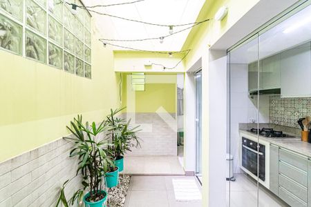 Casa à venda com 100m², 2 quartos e 1 vagaQuintal