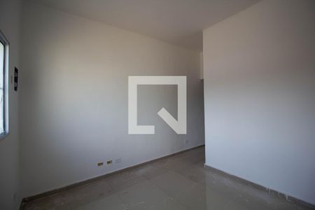 Sala de casa de condomínio para alugar com 2 quartos, 120m² em Vila Curuçá, São Paulo