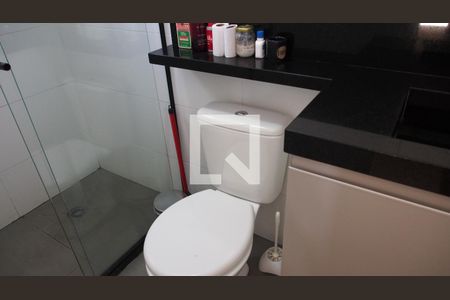 Apartamento à venda com 76m², 3 quartos e 2 vagasBanheiro da Suíte