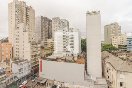 Sala - Quarto - Vista de kitnet/studio à venda com 1 quarto, 31m² em Centro Histórico, Porto Alegre