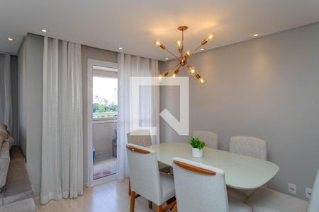 Sala  de apartamento para alugar com 2 quartos, 60m² em Taboão, Diadema