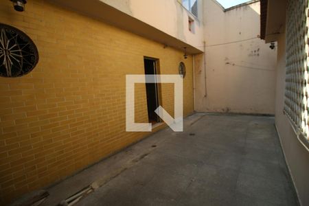 Casa à venda com 339m², 5 quartos e 1 vagaÁrea comum - Fundos