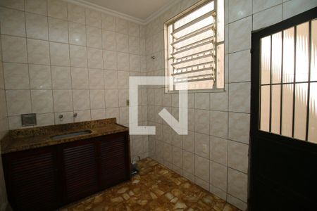 Casa à venda com 339m², 5 quartos e 1 vagaCozinha