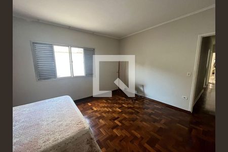 Casa à venda com 2 quartos, 210m² em Utinga, Santo André
