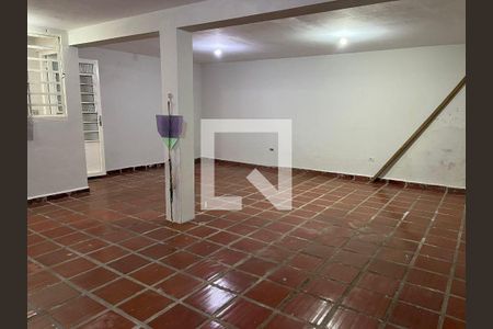 Casa à venda com 2 quartos, 210m² em Utinga, Santo André