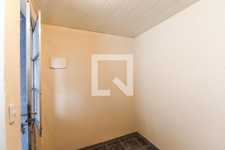 Sala de casa para alugar com 1 quarto, 20m² em Novo Mundo, Curitiba