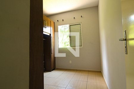 Quarto 2 de apartamento para alugar com 2 quartos, 45m² em Jardim Petrópolis, Cotia