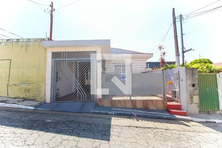 Casa para alugar com 175m², 2 quartos e 1 vagaFachada