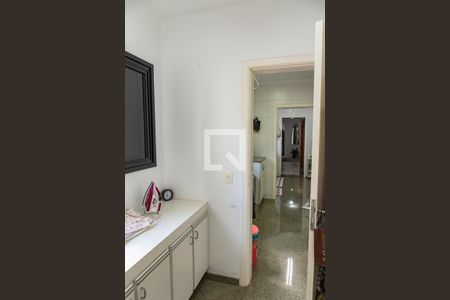 Apartamento à venda com 120m², 3 quartos e 2 vagasQuarto de serviço