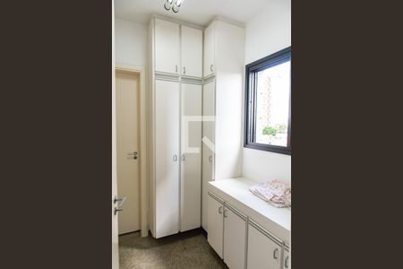 Apartamento à venda com 120m², 3 quartos e 2 vagasQuarto de serviço