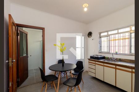 Cozinha de kitnet/studio para alugar com 1 quarto, 24m² em Vila Libanesa, São Paulo