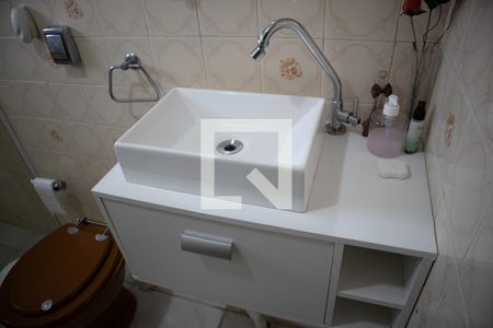 Casa à venda com 156m², 4 quartos e 2 vagas Casa à venda com 156m², 4 quartos e 2 vagasBanheiro 2