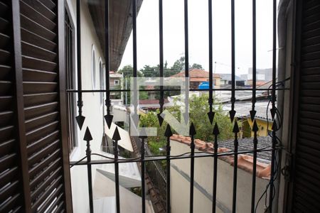 Casa à venda com 156m², 4 quartos e 2 vagas Casa à venda com 156m², 4 quartos e 2 vagasVista