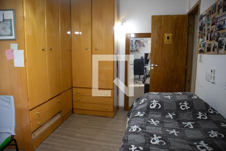 Casa à venda com 156m², 4 quartos e 2 vagas Casa à venda com 156m², 4 quartos e 2 vagasQuarto 4