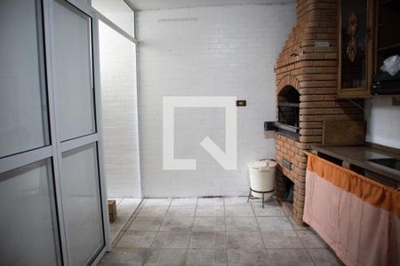 Casa à venda com 156m², 4 quartos e 2 vagas Casa à venda com 156m², 4 quartos e 2 vagas Churrasqueira