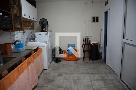 Casa à venda com 156m², 4 quartos e 2 vagas Casa à venda com 156m², 4 quartos e 2 vagasÁrea de Serviço