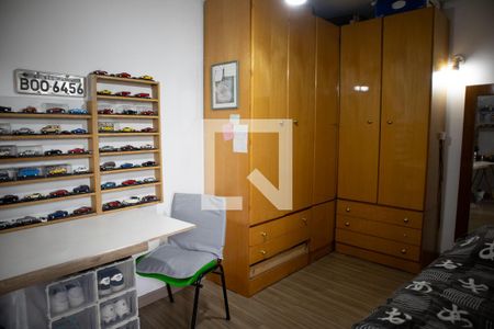 Casa à venda com 156m², 4 quartos e 2 vagas Casa à venda com 156m², 4 quartos e 2 vagasQuarto 4