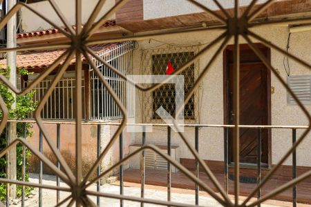 Vista do Quarto 1 de casa de condomínio para alugar com 2 quartos, 55m² em Encantado, Rio de Janeiro