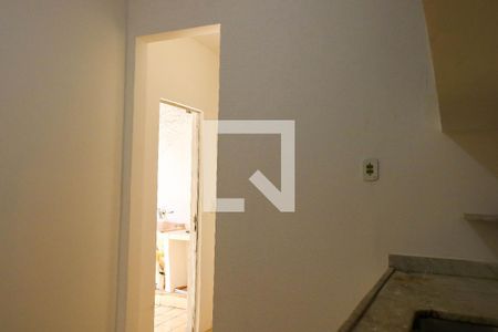 Casa de condomínio à venda com 55m², 2 quartos e sem vaga Casa de condomínio à venda com 55m², 2 quartos e sem vagaCozinha