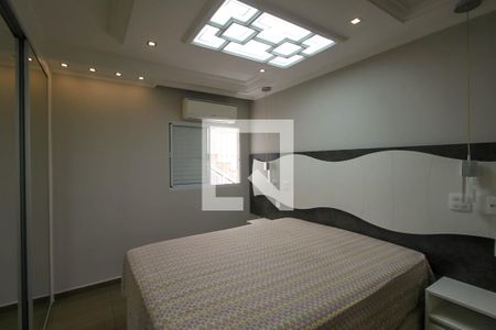 Quarto Suíte de casa à venda com 3 quartos, 225m² em Vila Tolstoi, São Paulo