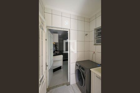 Casa à venda com 225m², 3 quartos e 1 vagaÁrea de Serviço