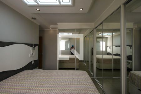 Quarto Suíte de casa à venda com 3 quartos, 225m² em Vila Tolstoi, São Paulo