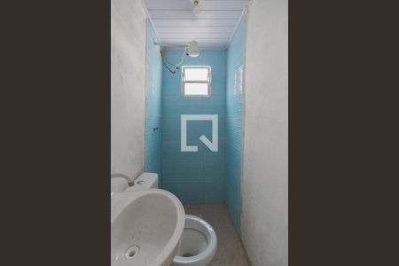 banheiro  de casa para alugar com 1 quarto, 80m² em Parque Ipe, São Paulo