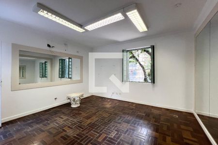 Quarto 1 de casa para alugar com 4 quartos, 251m² em Vila Nova Conceição, São Paulo