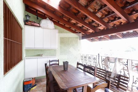 Casa à venda com 150m², 4 quartos e 2 vagasTerraço