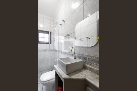 Casa à venda com 150m², 4 quartos e 2 vagasBanheiro