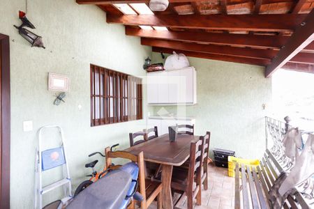 Casa à venda com 150m², 4 quartos e 2 vagasTerraço