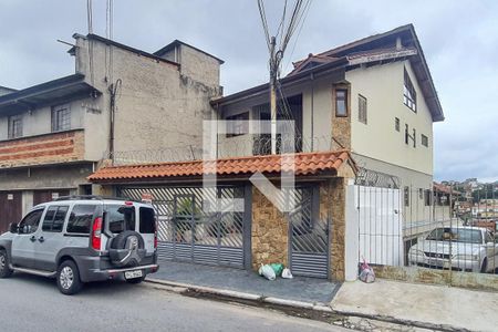 Casa à venda com 150m², 4 quartos e 2 vagasFachada