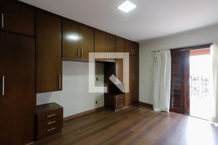 Casa à venda com 150m², 4 quartos e 2 vagasSuíte 1