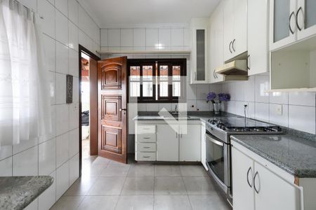 Casa à venda com 150m², 4 quartos e 2 vagasCozinha