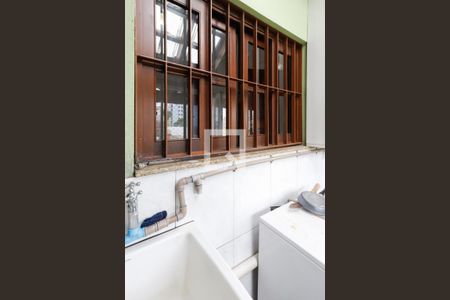 Casa à venda com 150m², 4 quartos e 2 vagasLavanderia