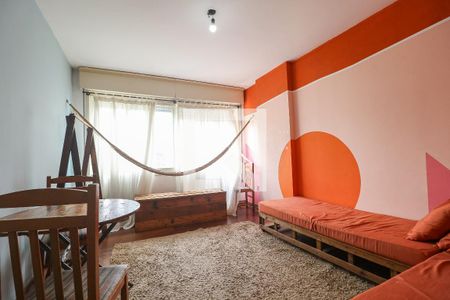 Sala e Quarto de apartamento à venda com 1 quarto, 32m² em Cidade Baixa, Porto Alegre