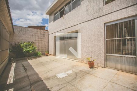 Casa à venda com 392m², 3 quartos e 6 vagasGaragem