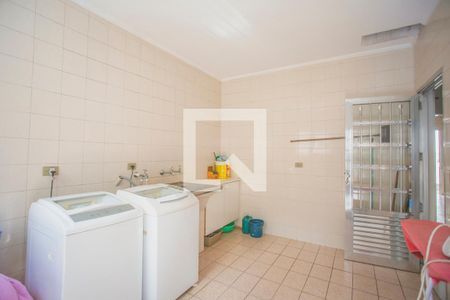 Casa à venda com 392m², 3 quartos e 6 vagasÁrea de Serviço