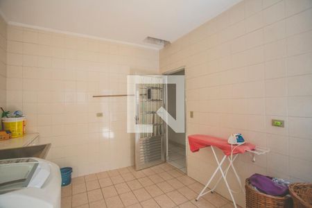 Casa à venda com 392m², 3 quartos e 6 vagasÁrea de Serviço