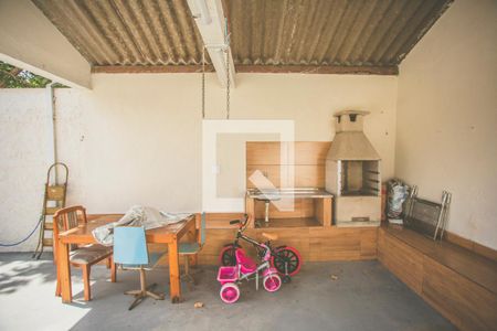 Casa à venda com 392m², 3 quartos e 6 vagasQuintal - Churrasqueira