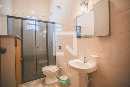 Casa à venda com 392m², 3 quartos e 6 vagasBanheiro de Serviço