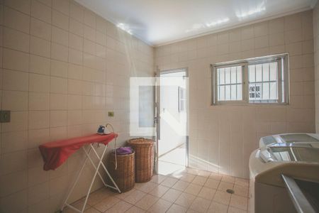 Casa à venda com 392m², 3 quartos e 6 vagasÁrea de Serviço