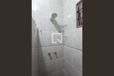 Casa para alugar com 280m², 4 quartos e 4 vagasBanheiro social 1 