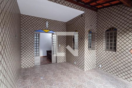 Casa para alugar com 280m², 4 quartos e 4 vagasEntrada