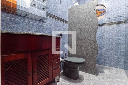 Casa para alugar com 280m², 4 quartos e 4 vagasBanheiro social  2