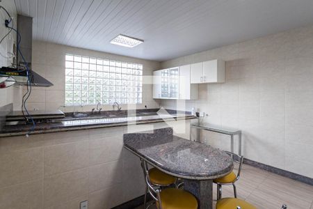 Casa para alugar com 280m², 4 quartos e 4 vagasCozinha