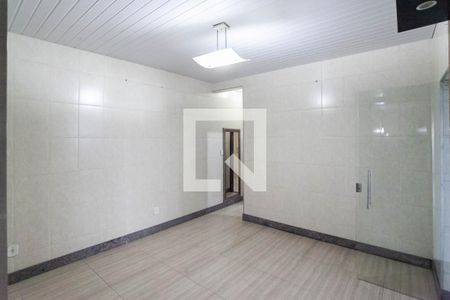 Sala 2 de casa para alugar com 4 quartos, 280m² em Glória, Belo Horizonte