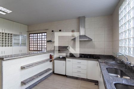 Casa para alugar com 280m², 4 quartos e 4 vagasCozinha